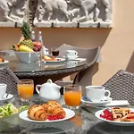 Homs 4*
