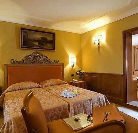Hotel Homs 4*