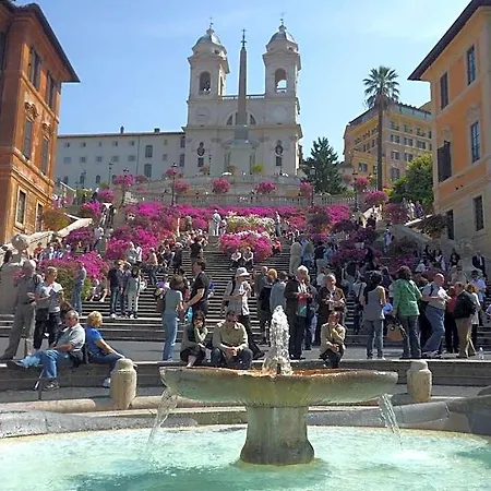 霍姆斯酒店 4*