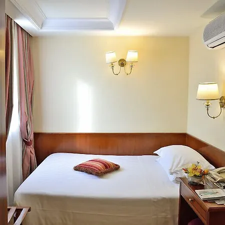 Hotel Homs 4*