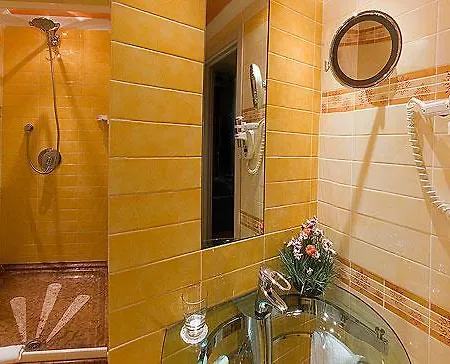Hotel Homs Rome