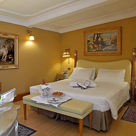 Ξενοδοχείο Homs 4*